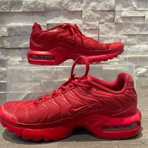 Nike Air Max Plus GS University Red size 6.5Y / WMNS 8